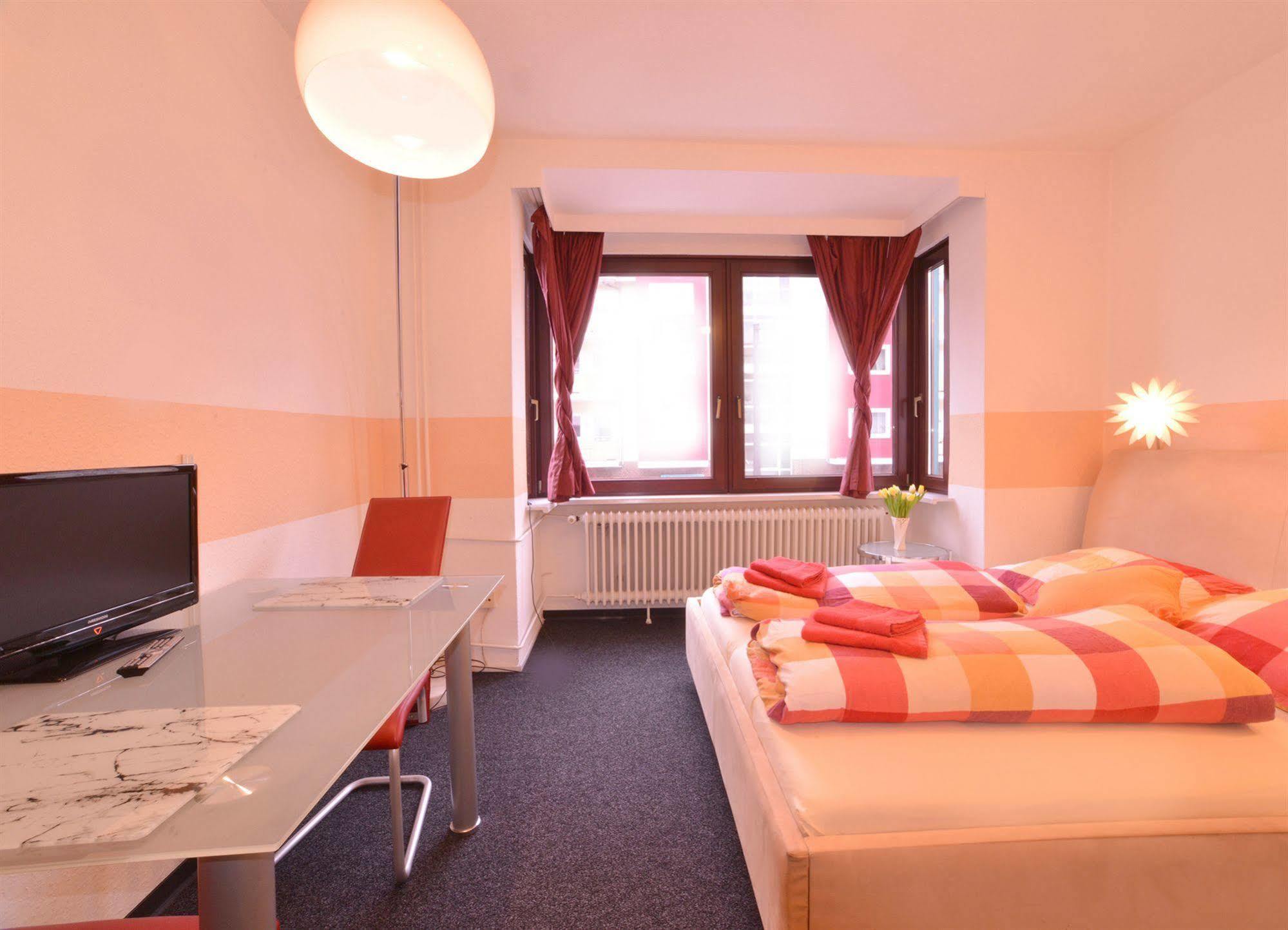 Aparthotel Marion Weber Бремен Экстерьер фото